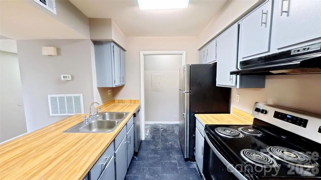 11139 Harrowfield Road, Charlotte, NC 28226