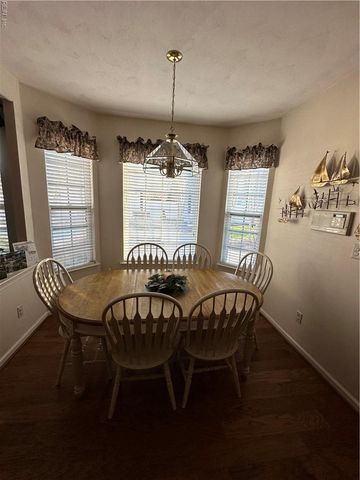 1409 Glenwood Links LN, Virginia Beach, VA 23464