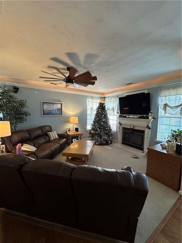 1409 Glenwood Links LN, Virginia Beach, VA 23464