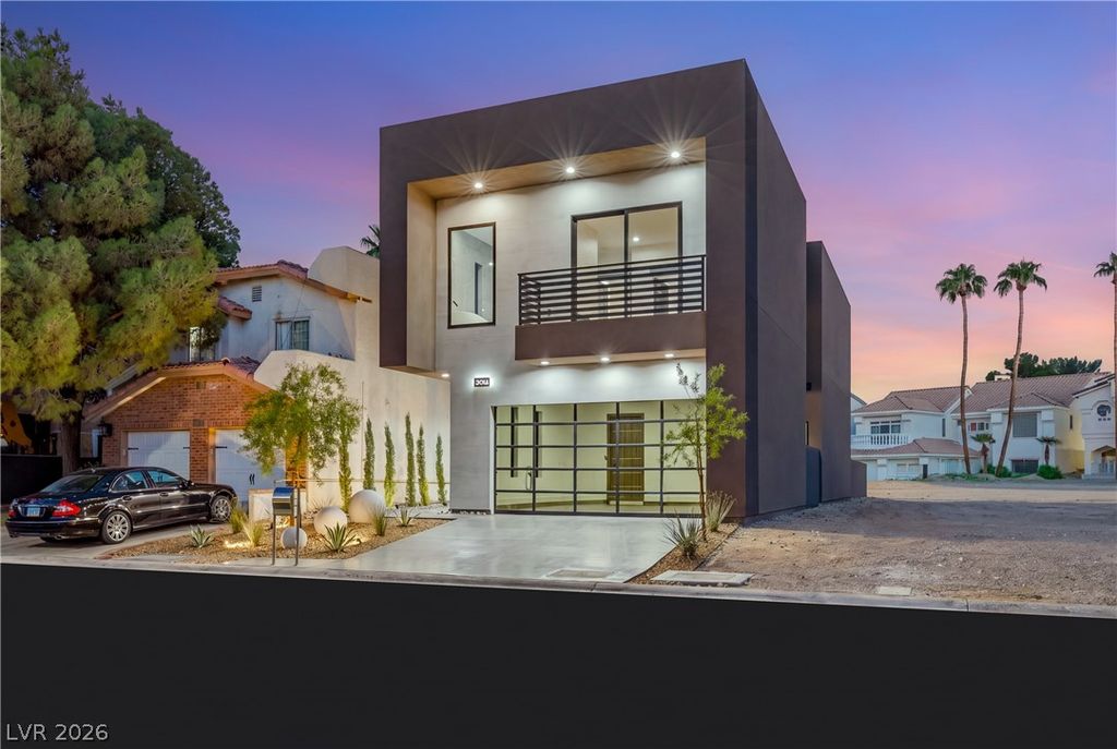 2824 Queens Courtyard Drive, Las Vegas, NV 89109 — exterior