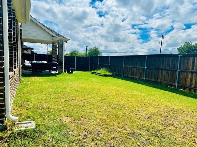 1045 Manchester Drive, Wylie, TX 75098