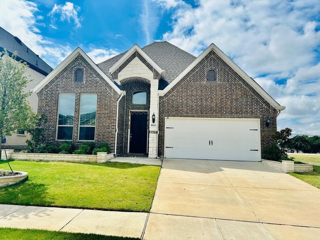 1045 Manchester Drive, Wylie, TX 75098