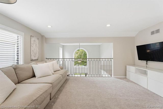 1259 Cedar Drive, Birmingham, MI 48009