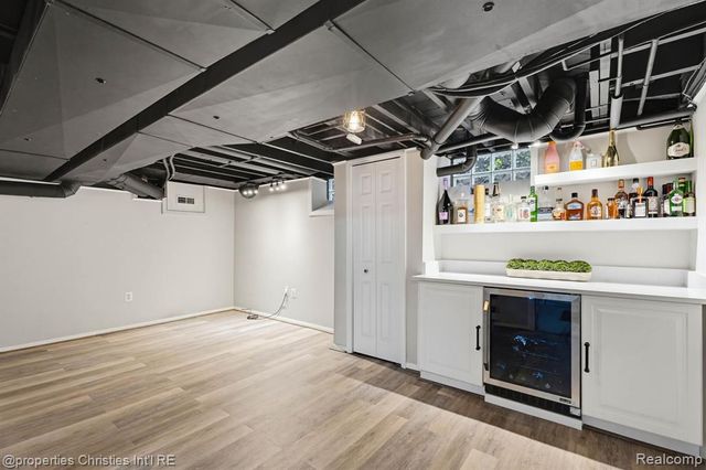 1259 Cedar Drive, Birmingham, MI 48009