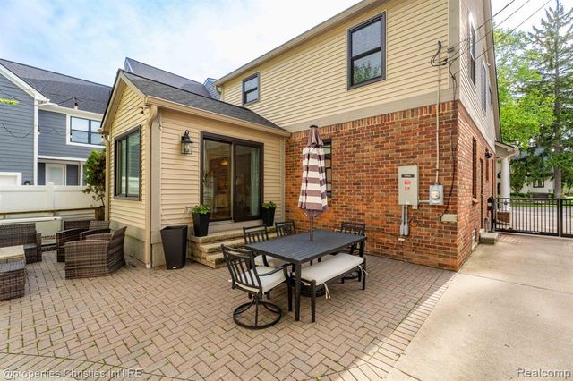 1259 Cedar Drive, Birmingham, MI 48009