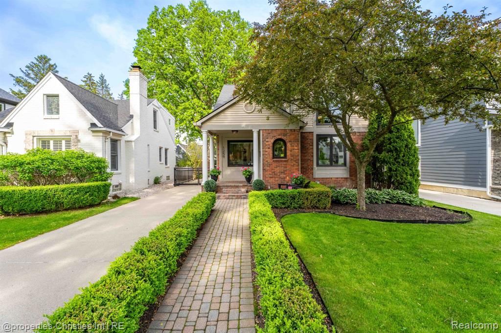 1259 Cedar Drive, Birmingham, MI 48009