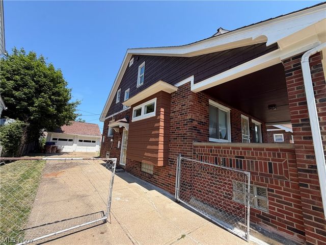 18229 Neff Road, Cleveland, OH 44119