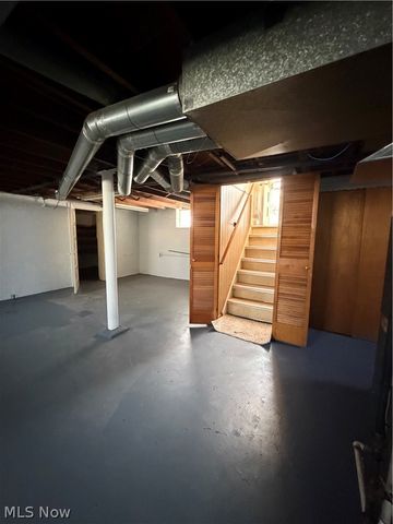18229 Neff Road, Cleveland, OH 44119