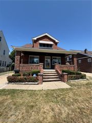 18229 Neff Road, Cleveland, OH 44119
