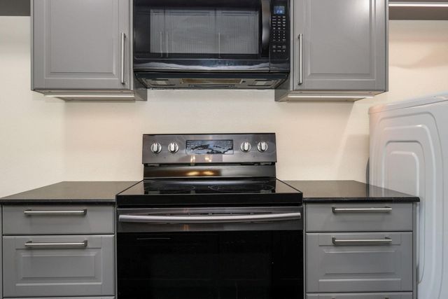 2119 Hazlitt Drive, Houston, TX 77032