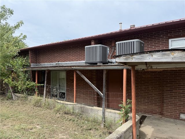 710 Robinson Street, Harrison, AR 72601