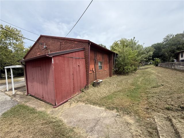 710 Robinson Street, Harrison, AR 72601