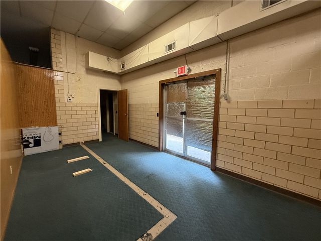 710 Robinson Street, Harrison, AR 72601