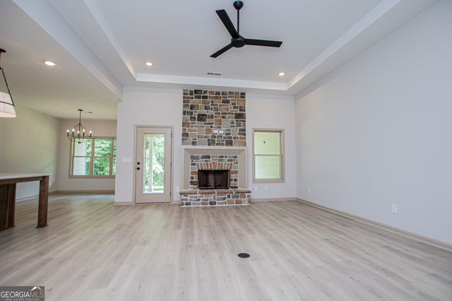 133 Woodford Drive, Roopville, GA 30170