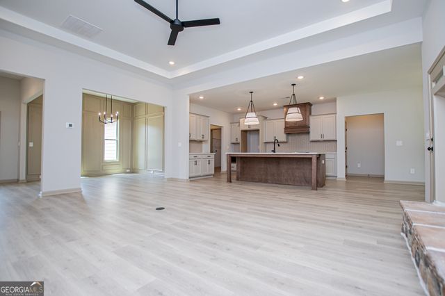 133 Woodford Drive, Roopville, GA 30170