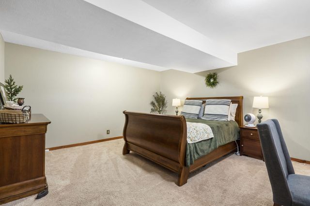 1744 W Montana Court, Nixa, MO 65714