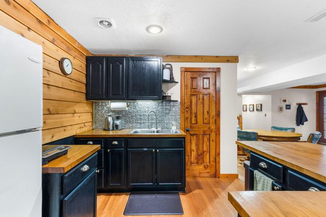 1744 W Montana Court, Nixa, MO 65714