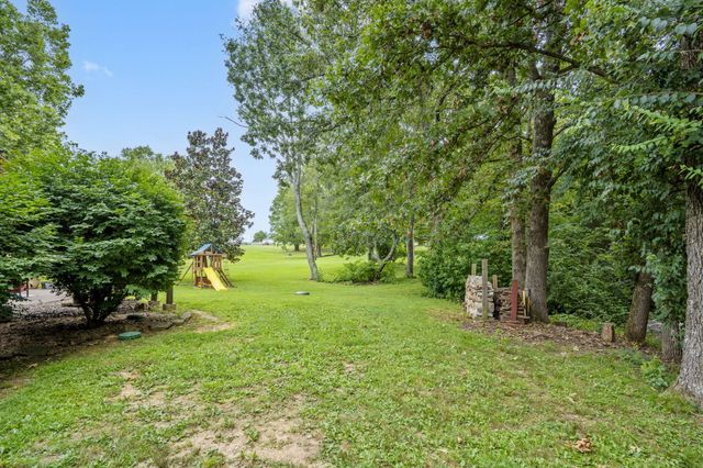 1744 W Montana Court, Nixa, MO 65714