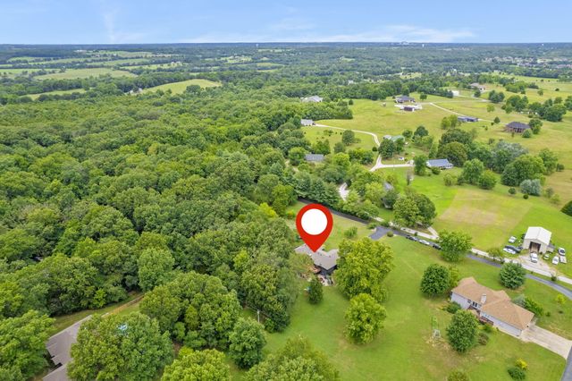 1744 W Montana Court, Nixa, MO 65714