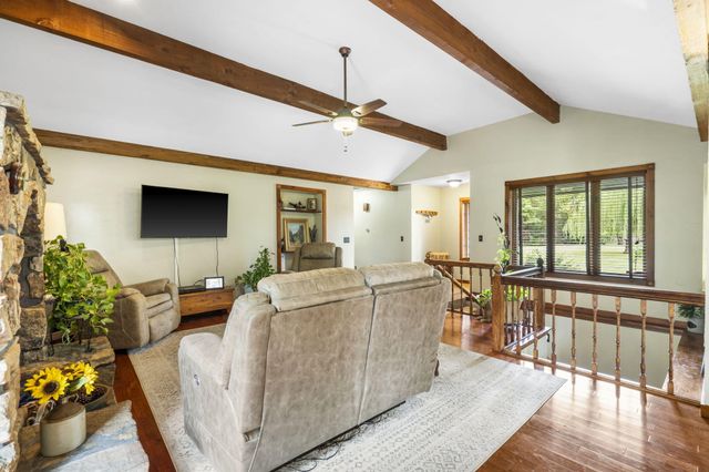 1744 W Montana Court, Nixa, MO 65714