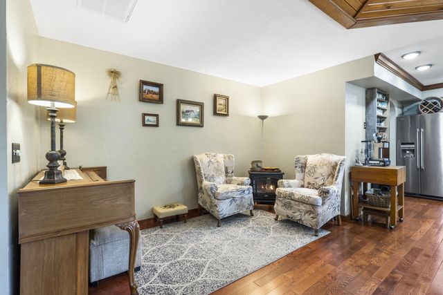 1744 W Montana Court, Nixa, MO 65714