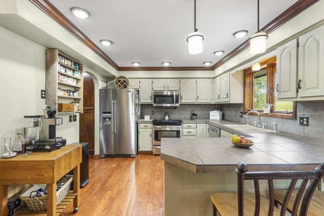 1744 W Montana Court, Nixa, MO 65714