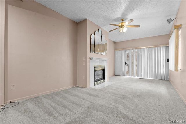 18623 Roselawn Street Nw, Detroit, MI 48221