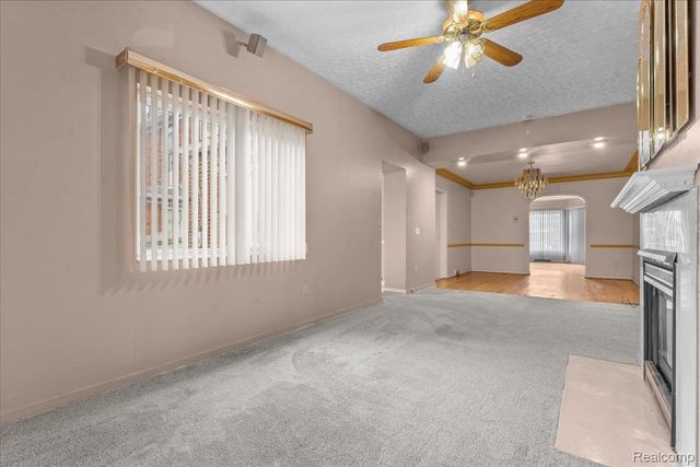 18623 Roselawn Street Nw, Detroit, MI 48221