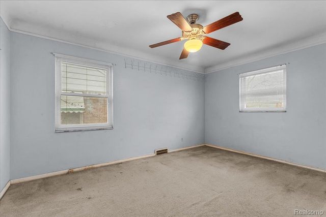 18623 Roselawn Street Nw, Detroit, MI 48221