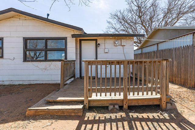 5022 52nd Street, Lubbock, TX 79414