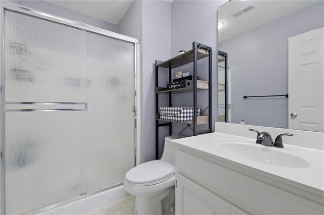 9610 NE 96th Court, Kansas City, MO 64157