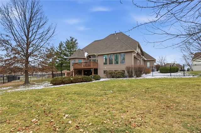 9610 NE 96th Court, Kansas City, MO 64157