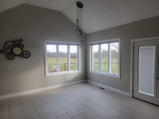 1545 Beal Road, Republic, MO 65738