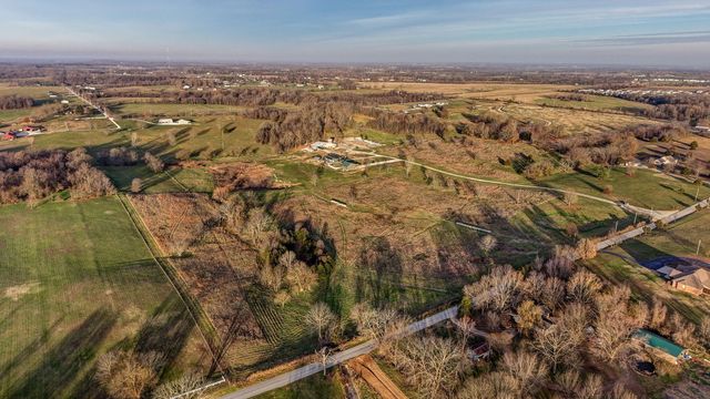 1545 Beal Road, Republic, MO 65738