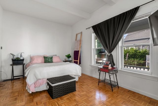 32 Richardson St 1, Somerville, MA 02145