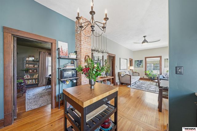 4210 G Street, Lincoln, NE 68510