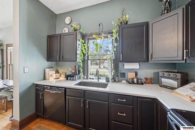 4210 G Street, Lincoln, NE 68510