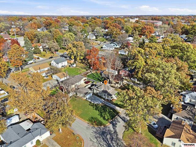 4210 G Street, Lincoln, NE 68510