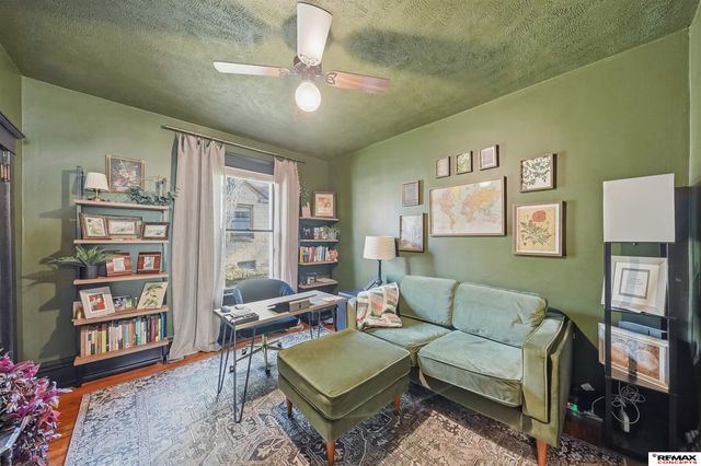 4210 G Street, Lincoln, NE 68510