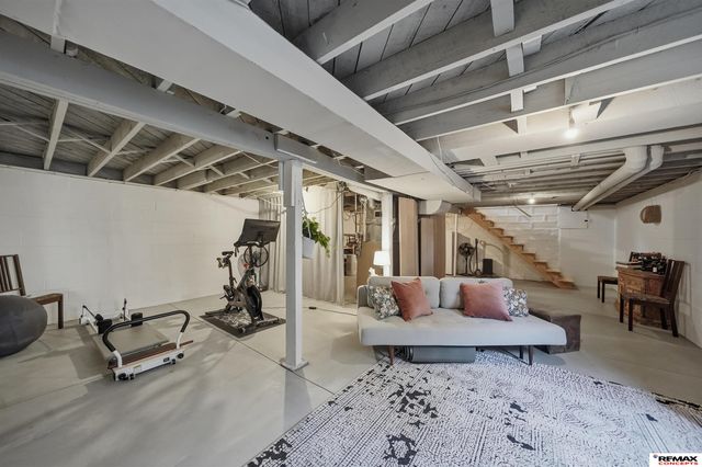 4210 G Street, Lincoln, NE 68510