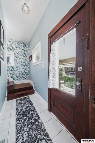 4210 G Street, Lincoln, NE 68510