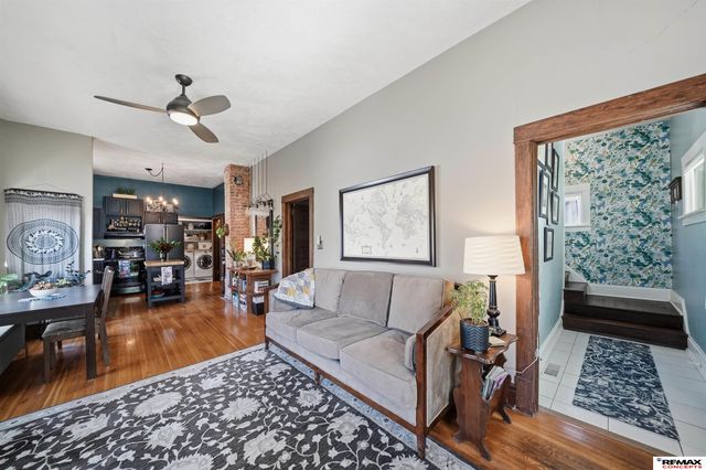 4210 G Street, Lincoln, NE 68510