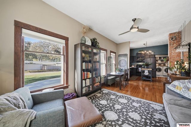 4210 G Street, Lincoln, NE 68510