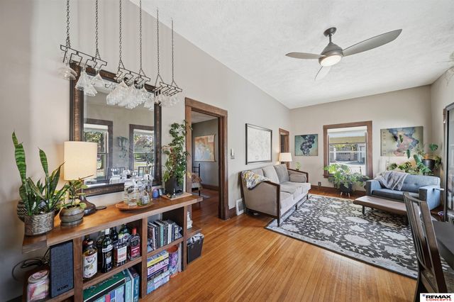 4210 G Street, Lincoln, NE 68510