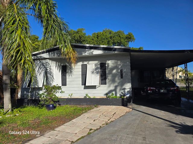 3271 Fairway Drive, Pompano Beach, FL 33069