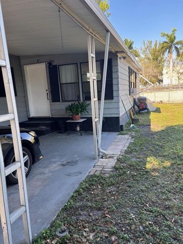 3271 Fairway Drive, Pompano Beach, FL 33069