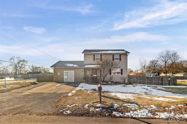 350 Illinois Avenue, Wood River, IL 62095