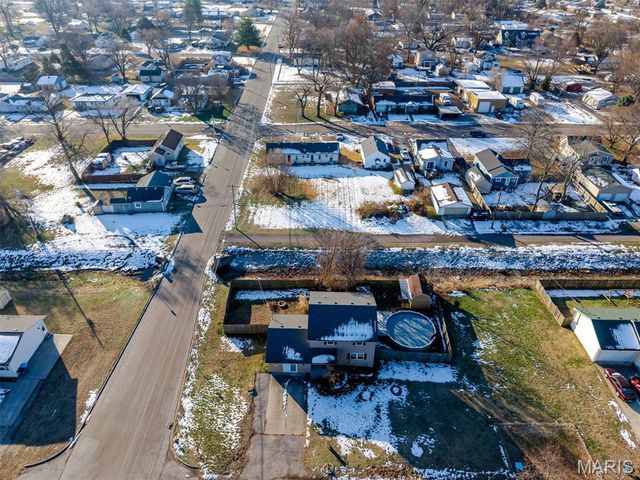 350 Illinois Avenue, Wood River, IL 62095