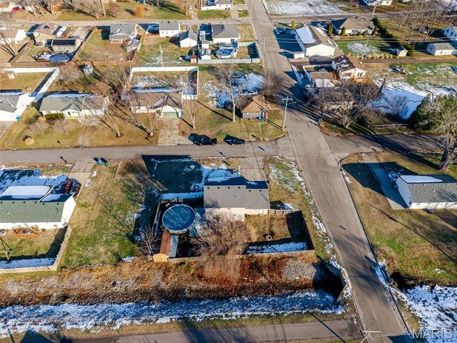 350 Illinois Avenue, Wood River, IL 62095