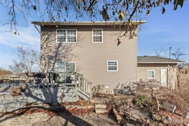 350 Illinois Avenue, Wood River, IL 62095